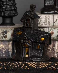 Beleuchtete Grusel Glitzer Geisterhaus Deko -Halloween Serien Geschäft scary glitter geisterhaus deko mit led scary glitter light up haunted house halloween spukhaus deko 53048 2