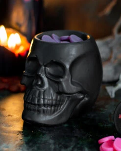 Schwarzer Totenschädel Duftöl Teelichthalter -Halloween Serien Geschäft schwarzer totenkopf duftoel teelichthalter schwarzer totenschaedel duftoel halter black skull oil burner tealight holder 50821 04