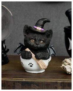 Schwarzes Hexen Kätzchen Mit Hexenbesen In Teetasse -Halloween Serien Geschäft schwarzes hexen kaetzchen in teetasse blck witch cat in tea cup halloween tichsdeko halloween figur 50723 06